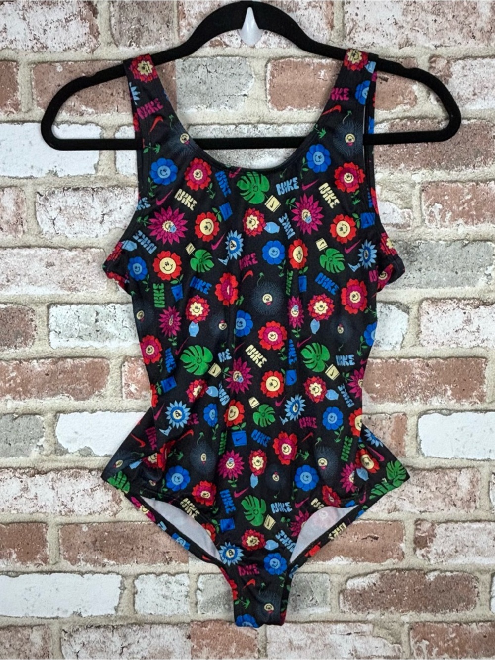Nike Swim Garden Party Big Kids size X-LARGE Scoop U Back Printed Black Colorful